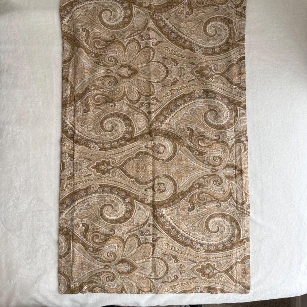 Lauren Ralph Lauren this pillow